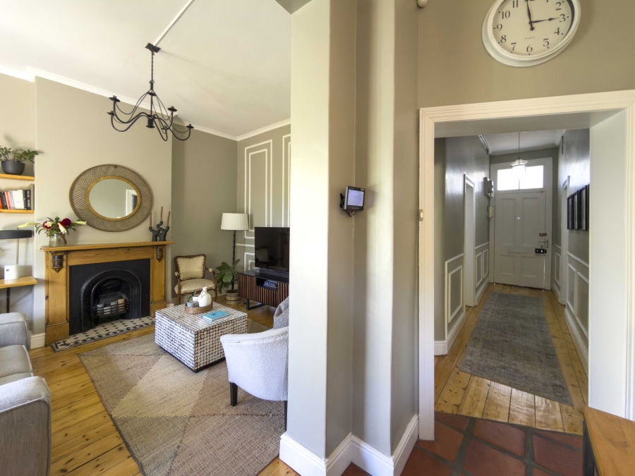 2 Bedroom Property for Sale in Claremont Western Cape